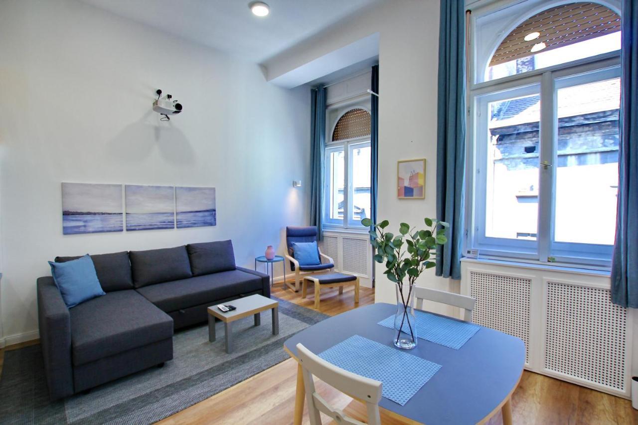 Pau Stylish Studios In The Heart Of 부다페스트 외부 사진