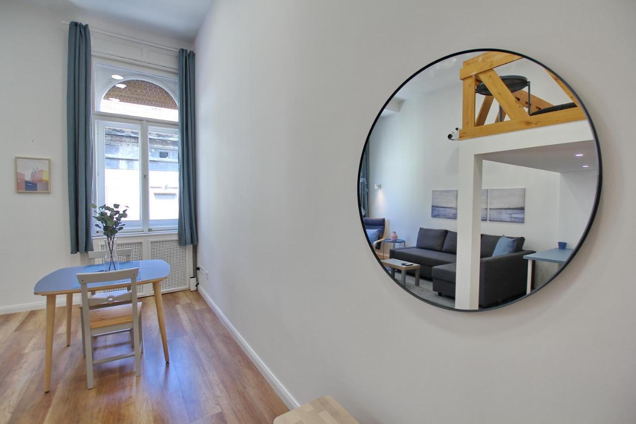 Pau Stylish Studios In The Heart Of 부다페스트 외부 사진