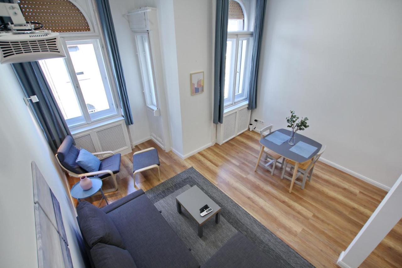 Pau Stylish Studios In The Heart Of 부다페스트 외부 사진